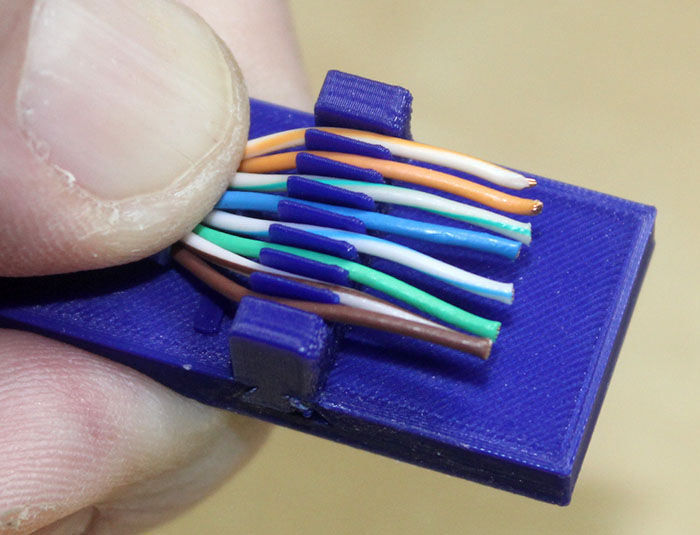 cat5-wire-comb.jpg