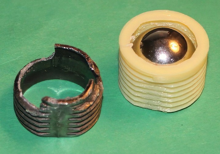 door-catch-cylinder.jpg